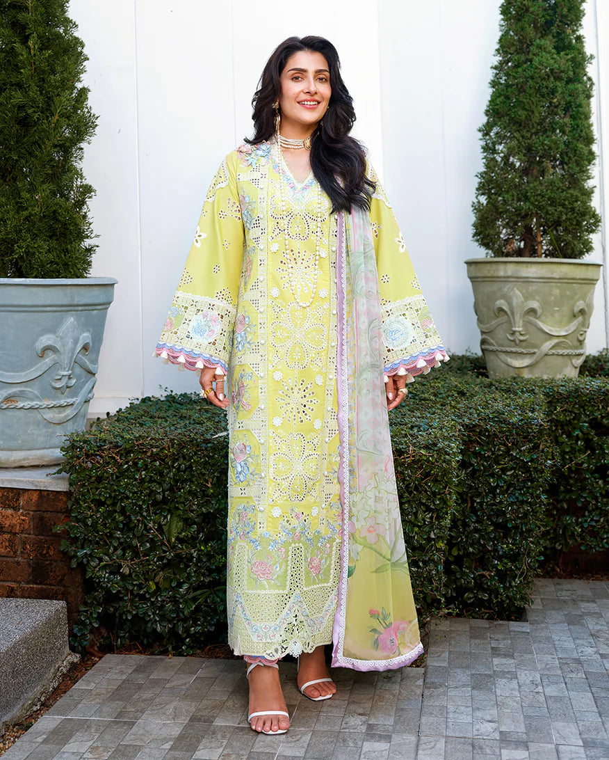 Amoi luxury lawn by Mushq (Tender Whisper)