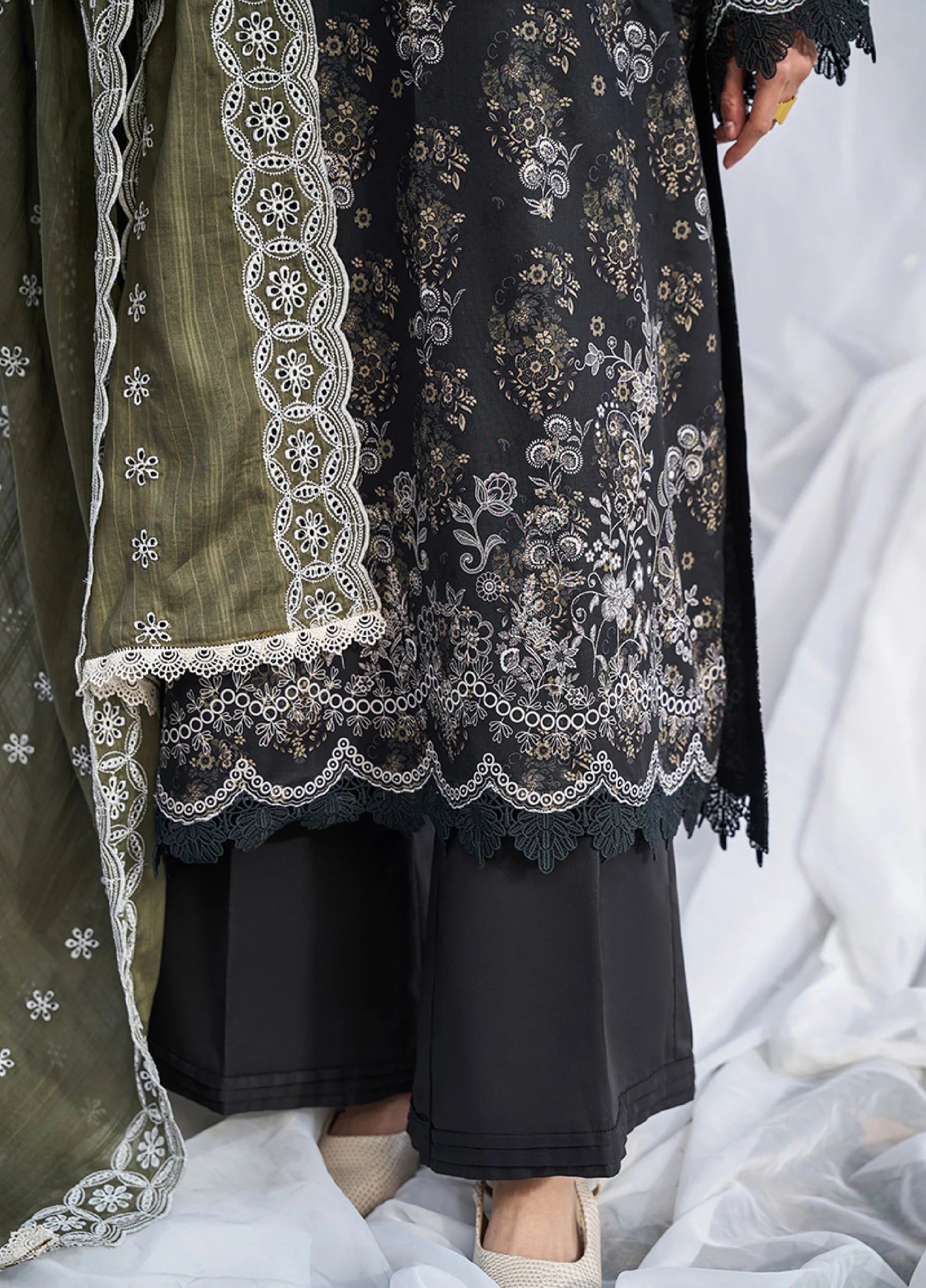 Raha Summer Prints by RajBari (RB26URS D-08)