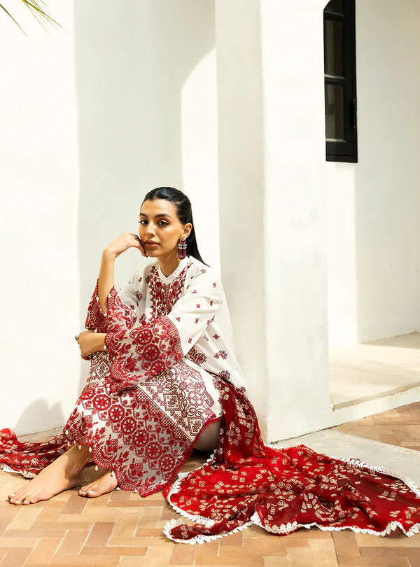 Zainab Chottani Chikankari`25 Reem - 8B