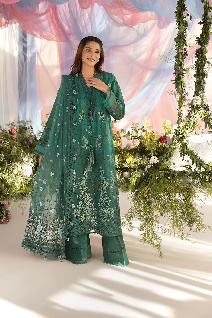 Luxury Lawn by Sobia Nazir`25 D-15B