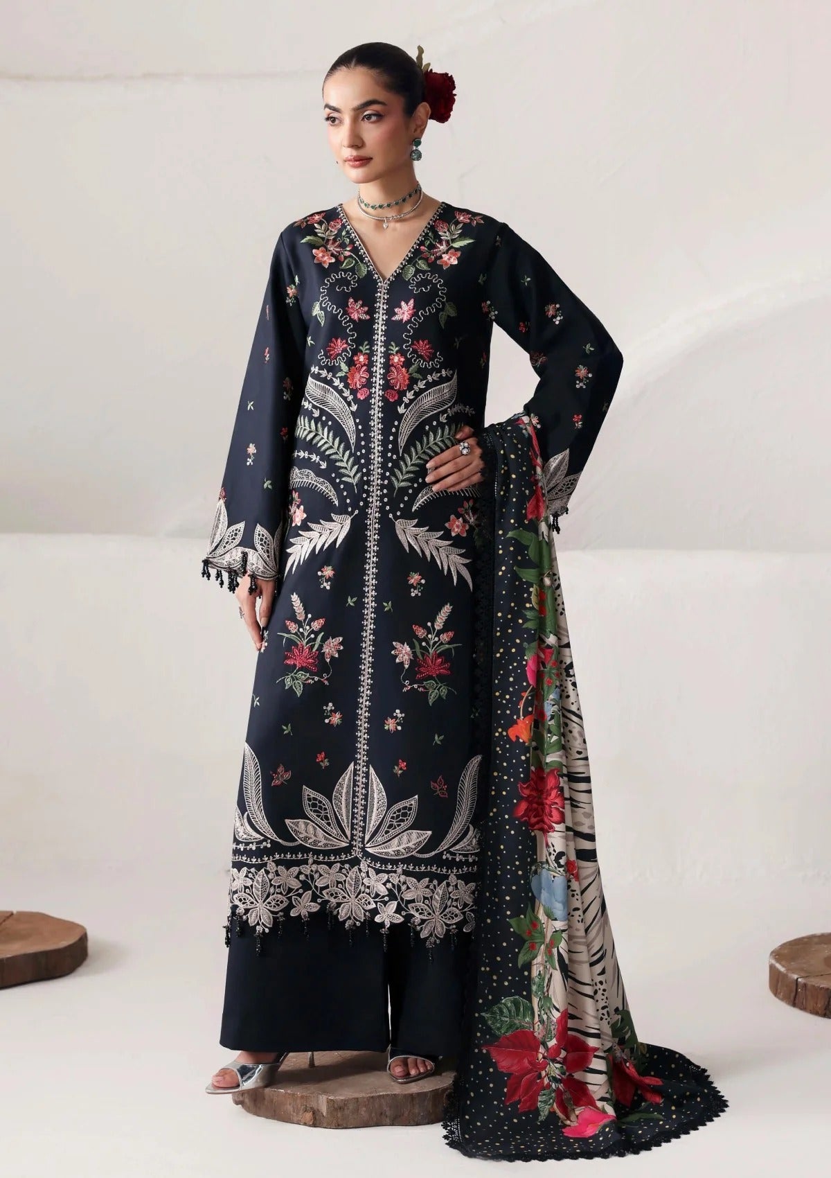 Seraphine Edit 26 Winter By Naqsh ( Black Bean-00268 )